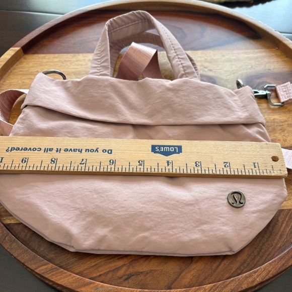 Lululemon Crossbody Handbag Never used, only stored - Picture 13 of 14
